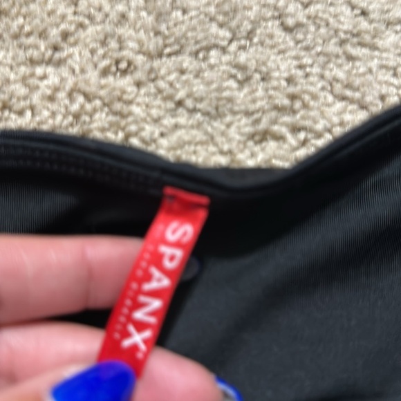 Spanx Leggings Camo Faux Leather Shaping Stretchy Gray Size L Petite - Picture 5 of 6